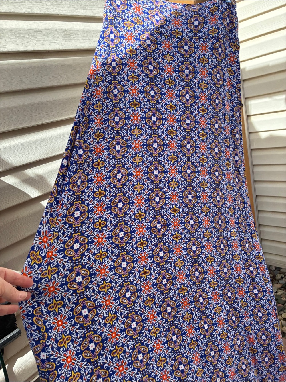 Blue Floral Print Maxi Skirt - Lightweight Women's Skirt size L